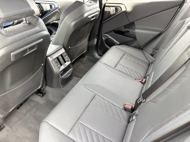 Certified 2026 BMW X3 xDrive30i w/ M Sport Package AWD/4WD image 18