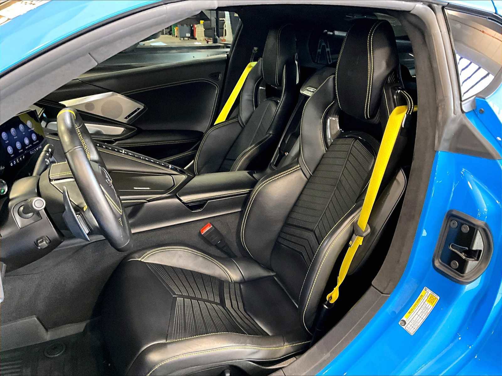 Used 2022 Chevrolet Corvette Stingray Premium Cpe w/ Z51 Performance Package image 10