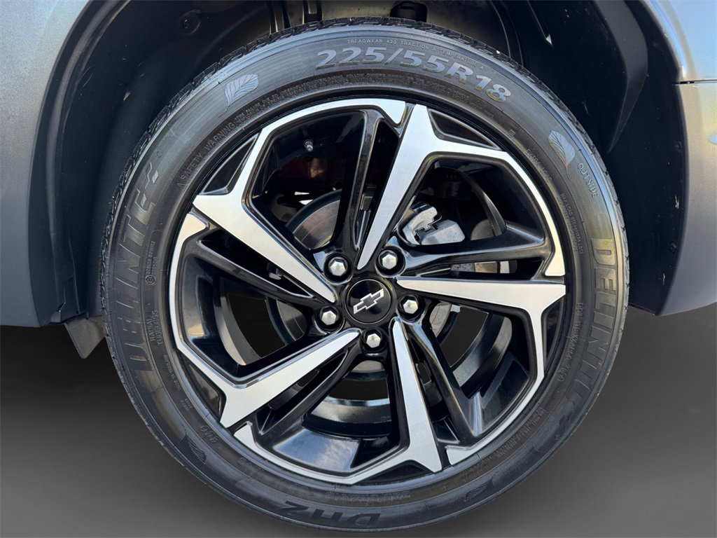 Used 2022 Chevrolet TrailBlazer RS w/ Convenience Package image 11