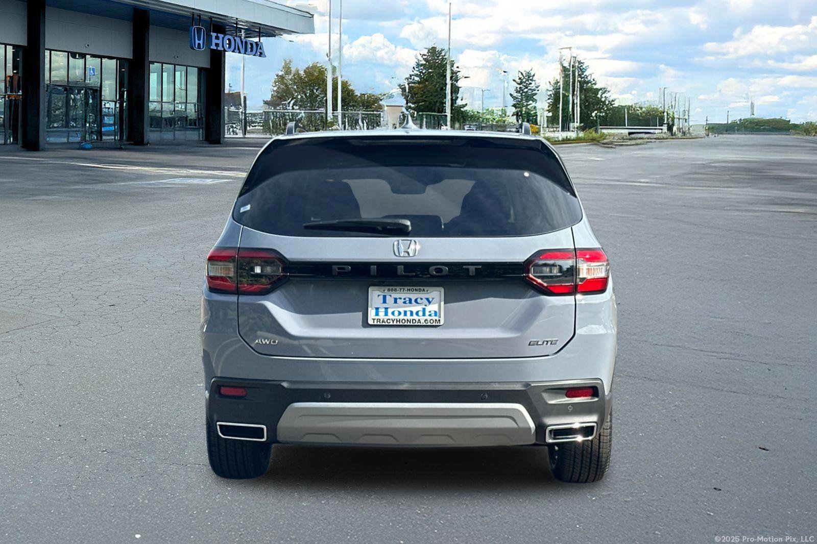 New 2025 Honda Pilot Elite image 5