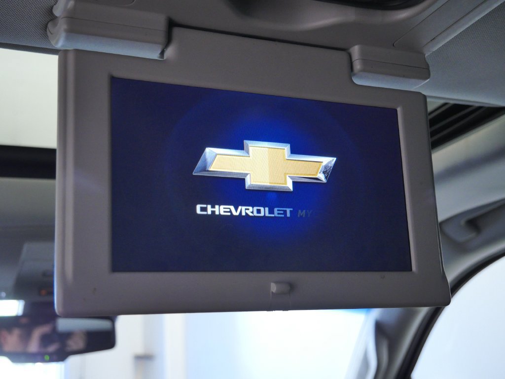 Used 2017 Chevrolet Suburban Premier AWD/4WD image 15