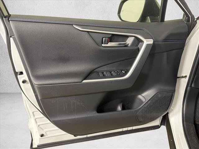Used 2023 Toyota RAV4 XSE AWD/4WD image 11