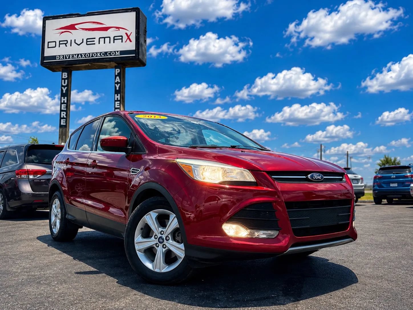 Used 2015 Ford Escape SE FWD image 1