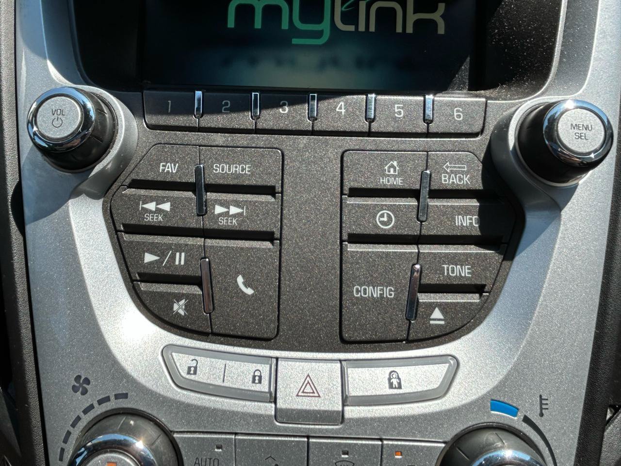 Used 2014 Chevrolet Equinox LTZ AWD/4WD image 24