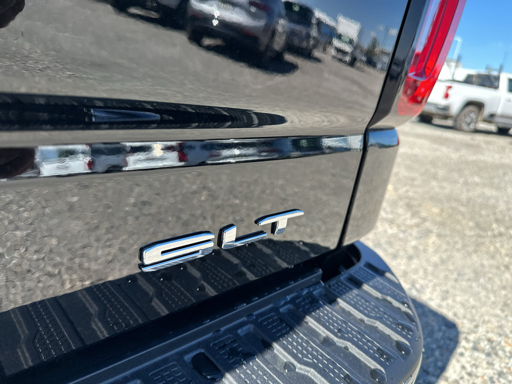 New 2026 GMC Sierra 1500 SLT w/ SLT Convenience Package AWD/4WD image 13