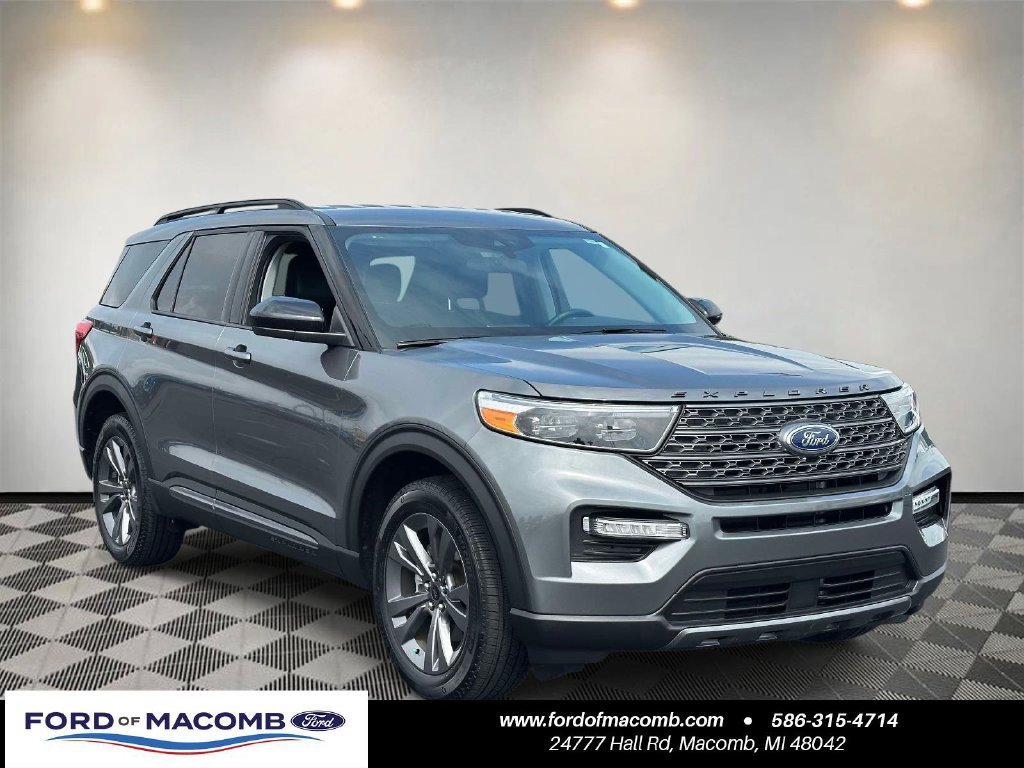 Certified 2024 Ford Explorer XLT w/ Equipment Group 202A