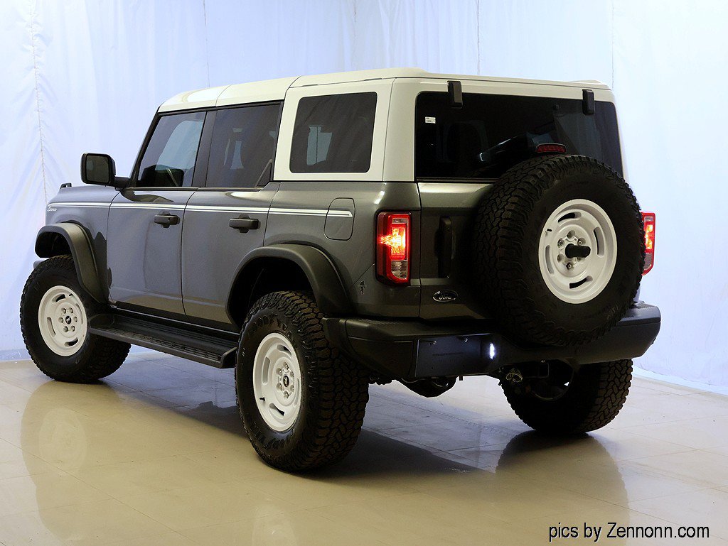 Used 2025 Ford Bronco Heritage Edition AWD/4WD image 9