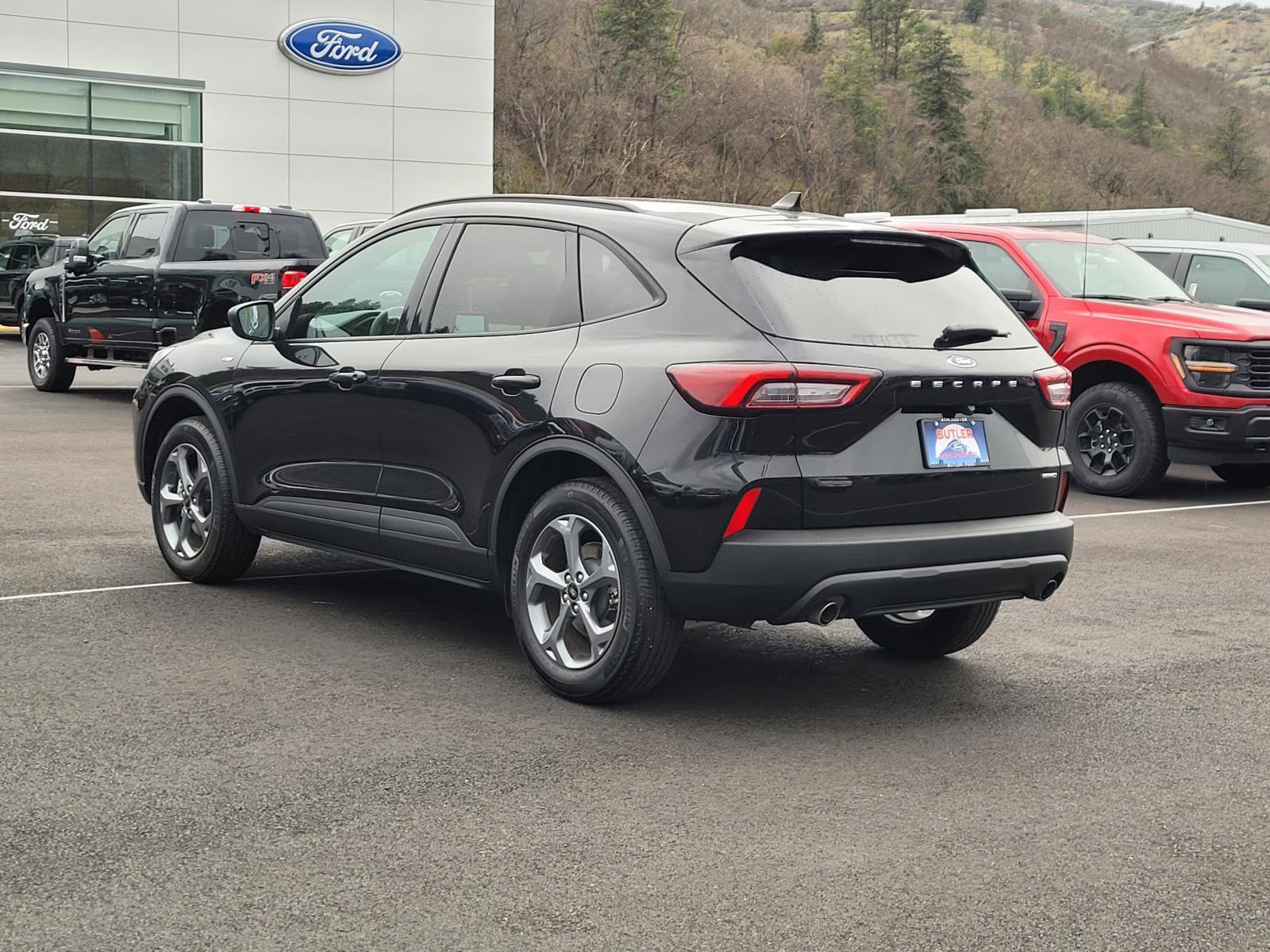 Used 2025 Ford Escape ST-Line AWD/4WD image 7