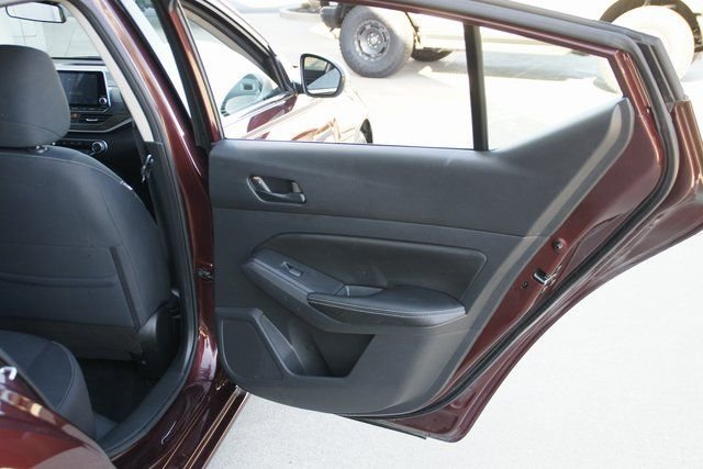 Used 2024 Nissan Altima 2.5 SV image 28