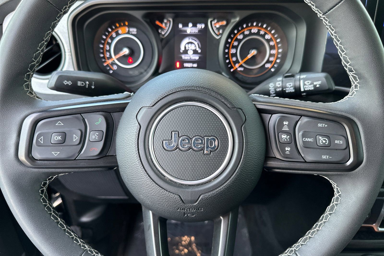 Used 2025 Jeep Wrangler Unlimited Sport AWD/4WD image 23