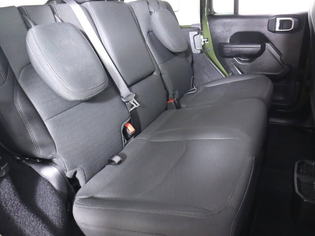 Used 2023 Jeep Wrangler Unlimited AWD/4WD image 38