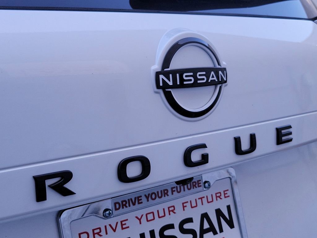 New 2026 Nissan Rogue SV image 17