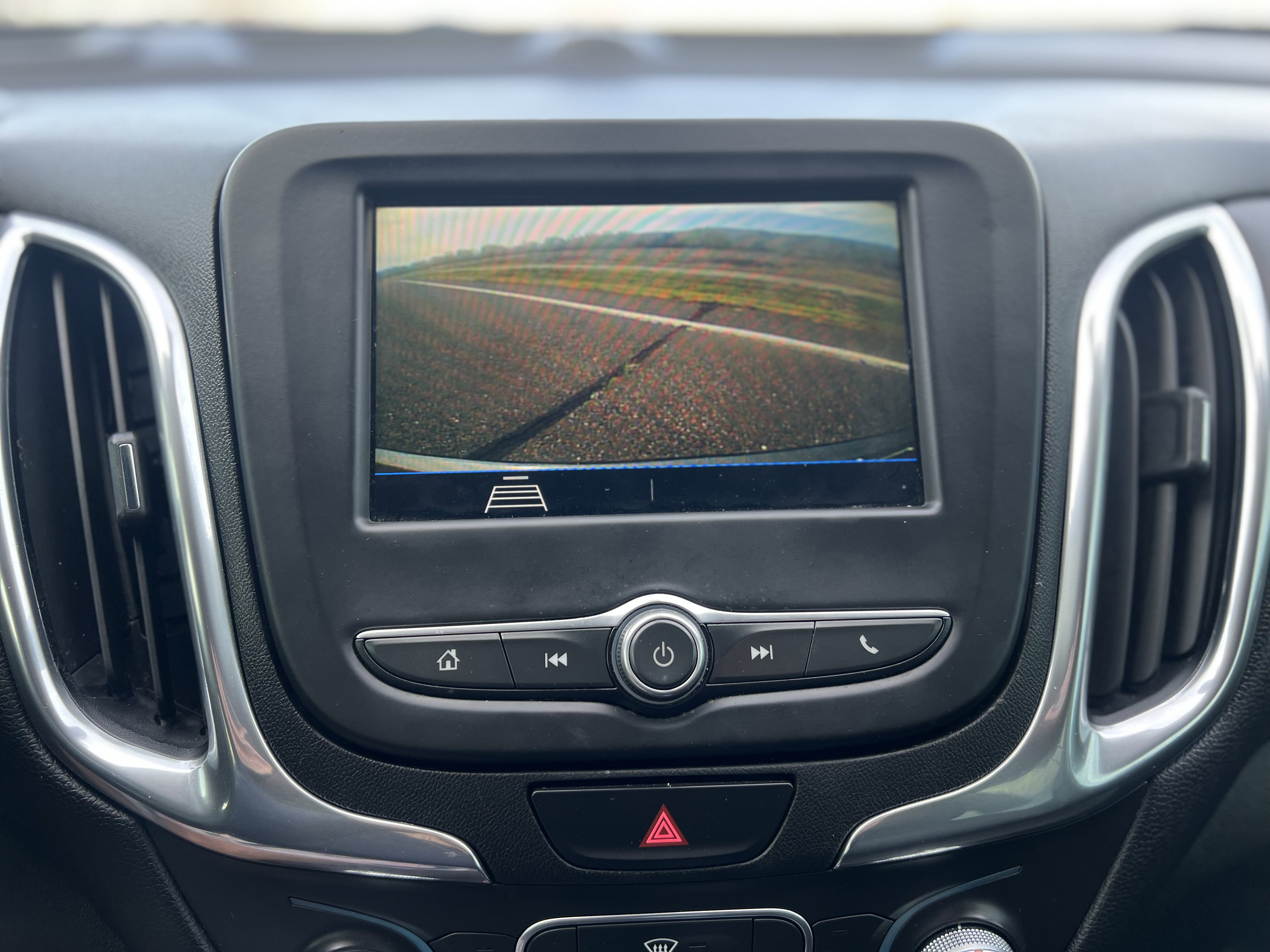Used 2020 Chevrolet Equinox LT FWD image 15