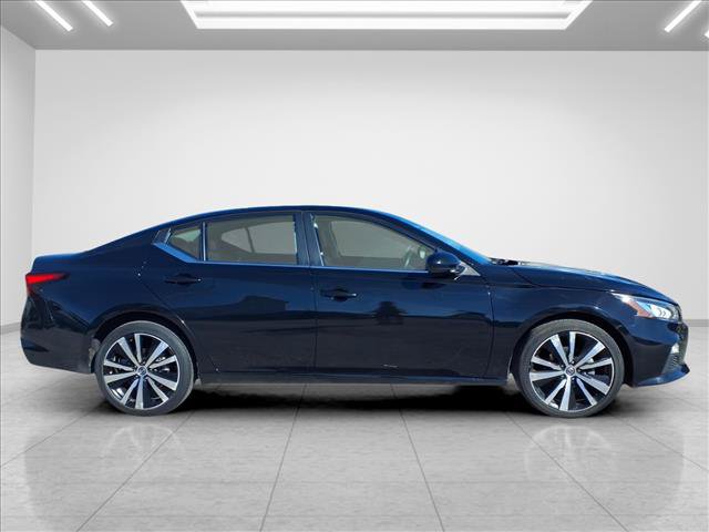 Used 2022 Nissan Altima 2.5 SR AWD/4WD image 12