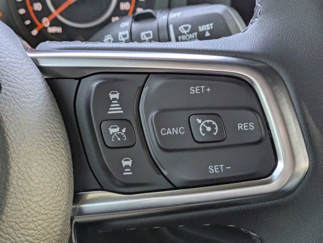 New 2026 Jeep Wrangler Unlimited Sahara AWD/4WD image 25