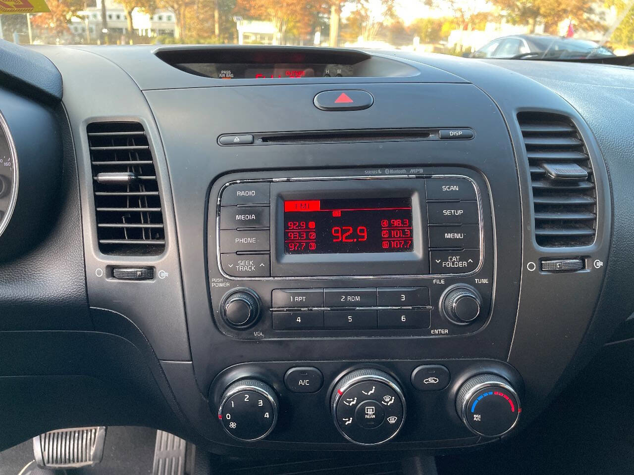 Used 2016 Kia Forte LX image 20