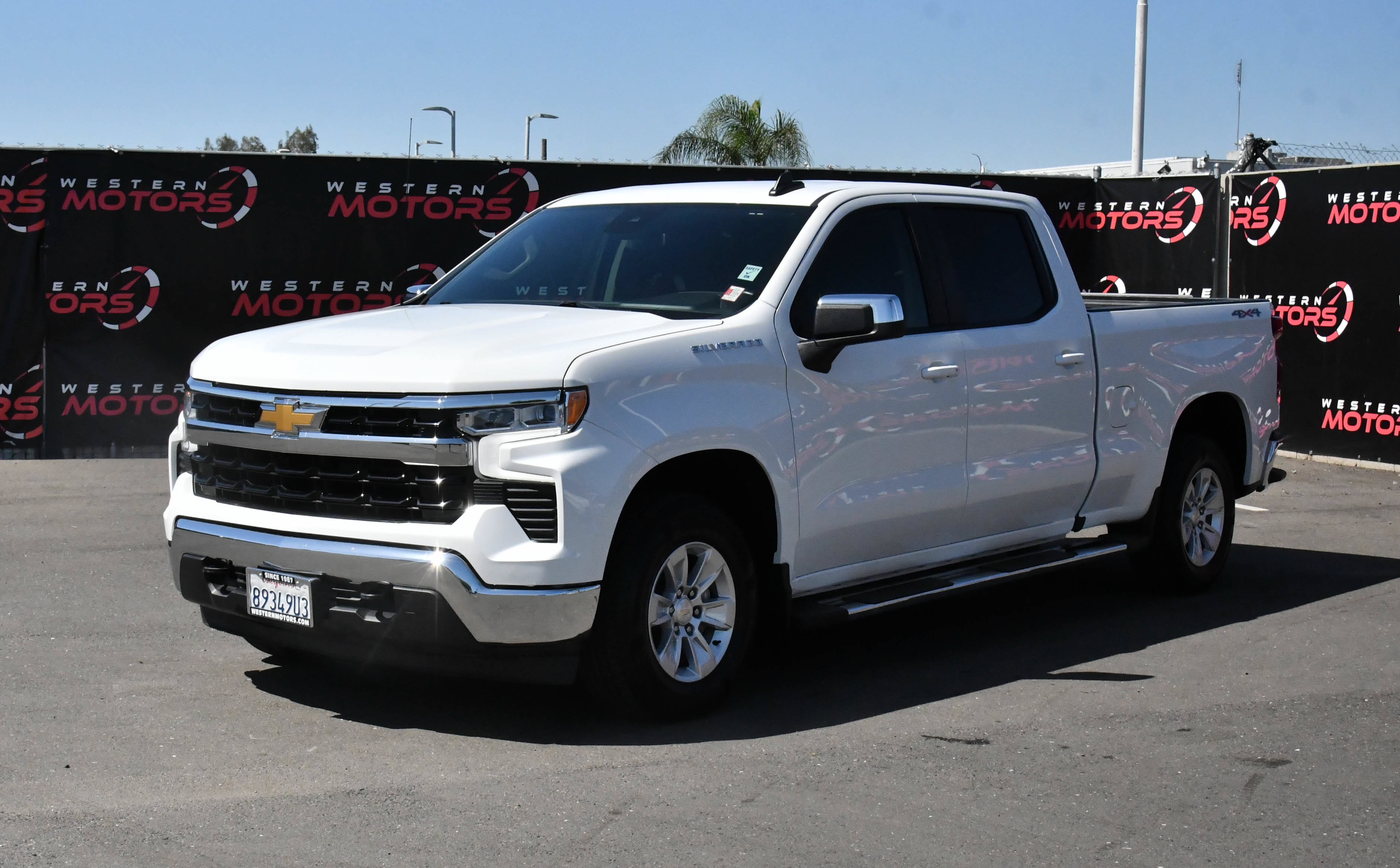 Used 2024 Chevrolet Silverado 1500 LT w/ Protection Package AWD/4WD image 3
