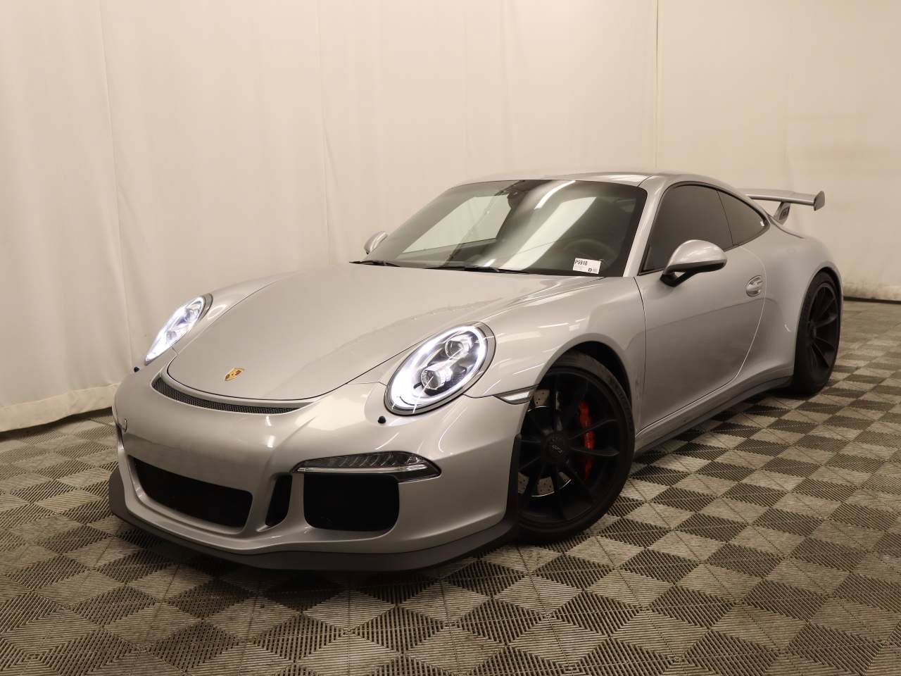 Used 2015 Porsche 911 GT3 RWD image 1