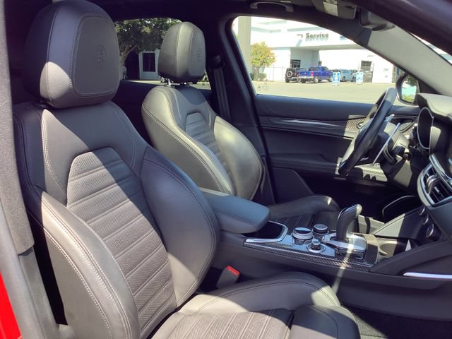 Used 2022 Alfa Romeo Stelvio Quadrifoglio w/ Active Assist Plus Package AWD/4WD image 39