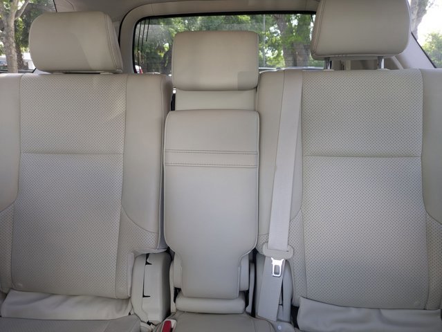 Used 2023 Lexus GX 460 Luxury w/ Accessory Package image 14