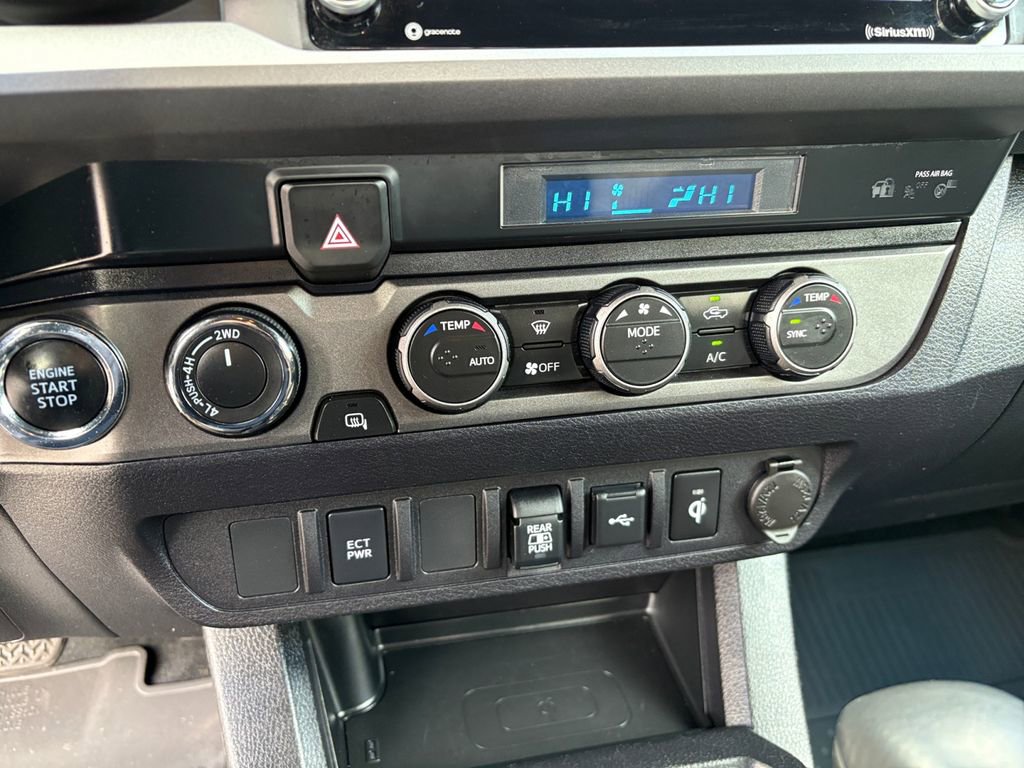 Used 2022 Toyota Tacoma TRD Off-Road image 4