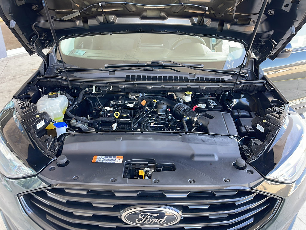 Certified 2024 Ford Edge SE w/ Black Appearance Package AWD/4WD image 33
