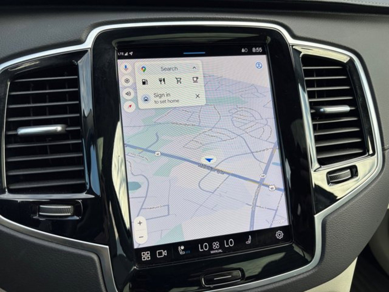 Used 2023 Volvo XC90 B6 Ultimate w/ Protection Package image 16