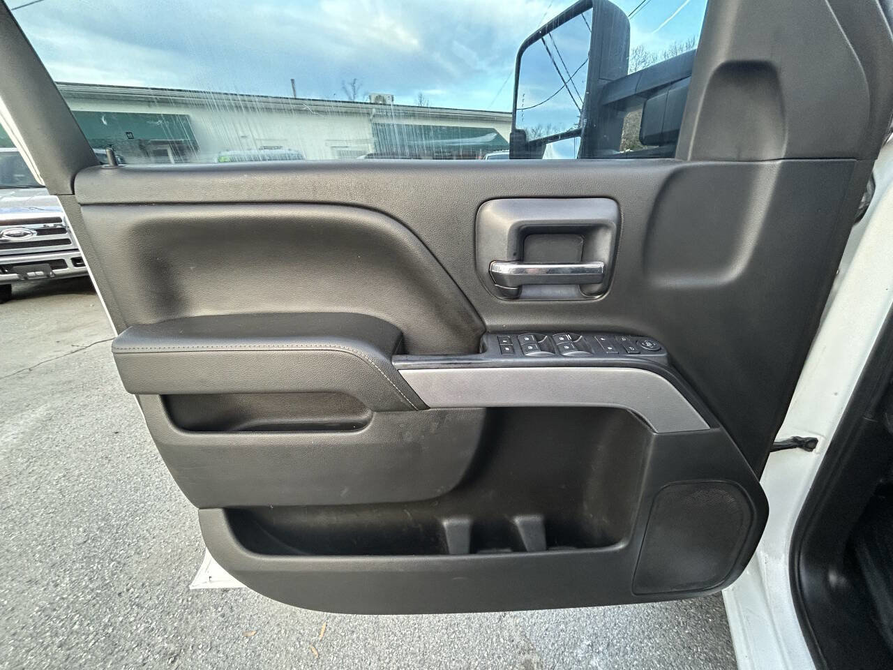 Used 2015 Chevrolet Silverado 2500 LT w/ Z71 Package, Off-Road image 19