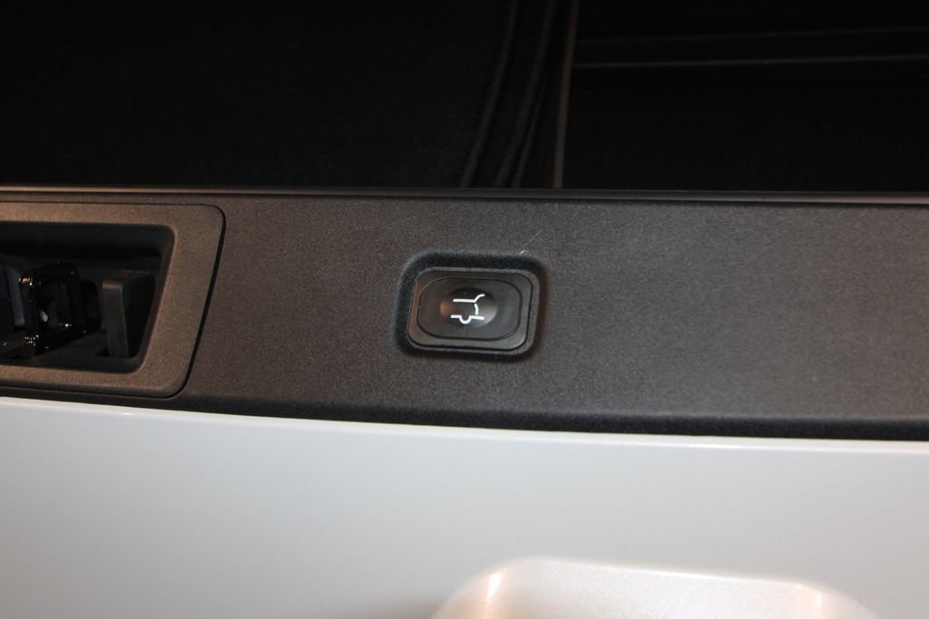 Used 2025 Ford Expedition Platinum w/ Platinum Ultimate Package image 47