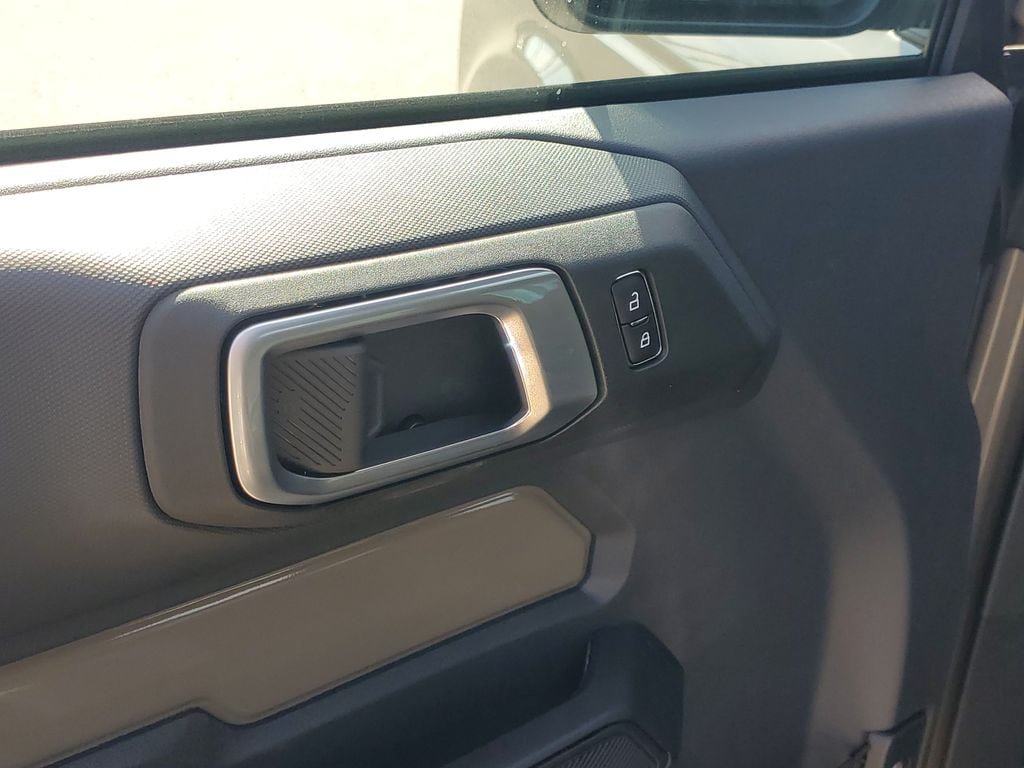 New 2026 Ford Bronco 2-Door AWD/4WD image 11