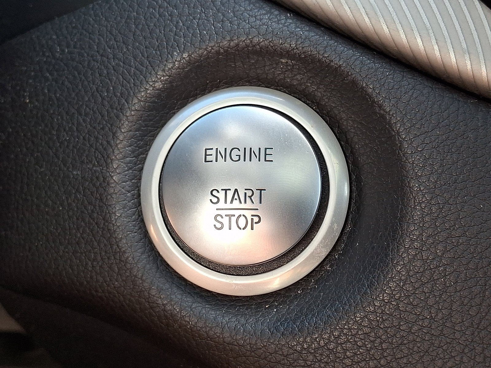 Used 2015 Mercedes-Benz CLA 250 image 29