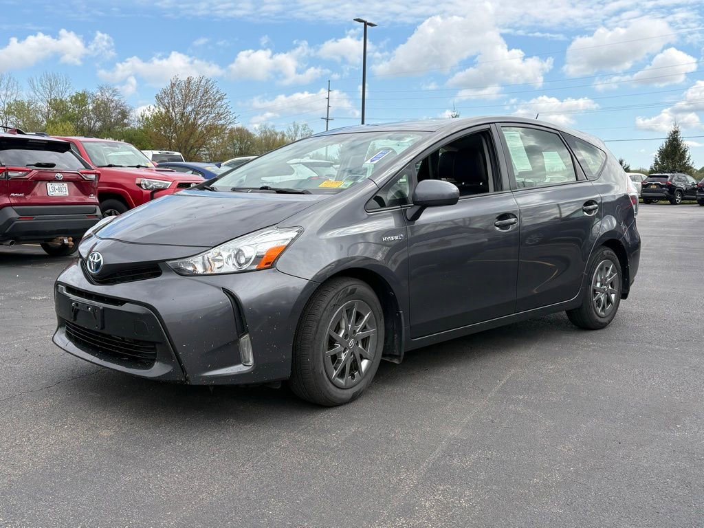 Used 2017 Toyota Prius V Four FWD image 3