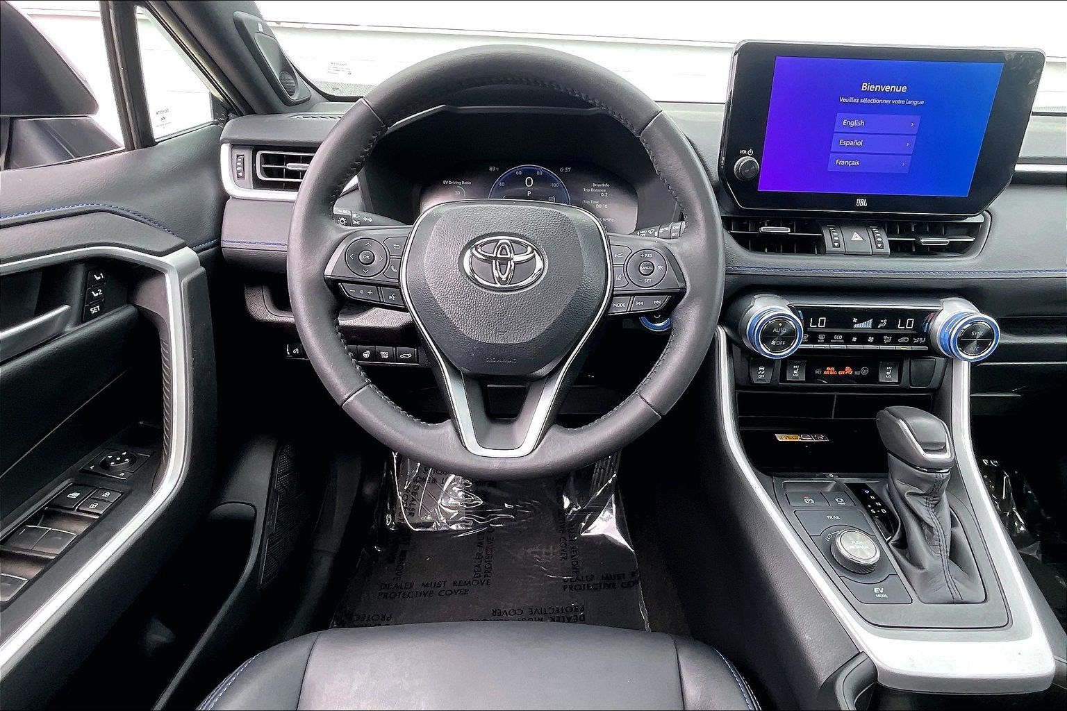 Used 2023 Toyota RAV4 XSE AWD/4WD image 6