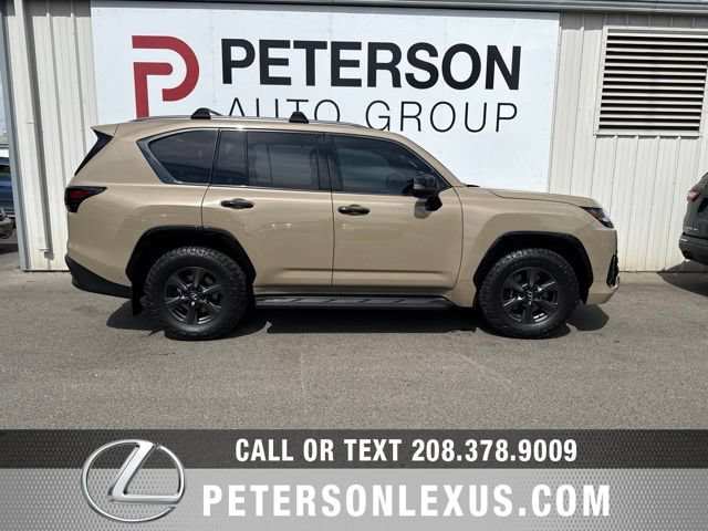 Used 2026 Lexus LX 700h Overtrail w/ Accessory Package (P3) AWD/4WD image 3