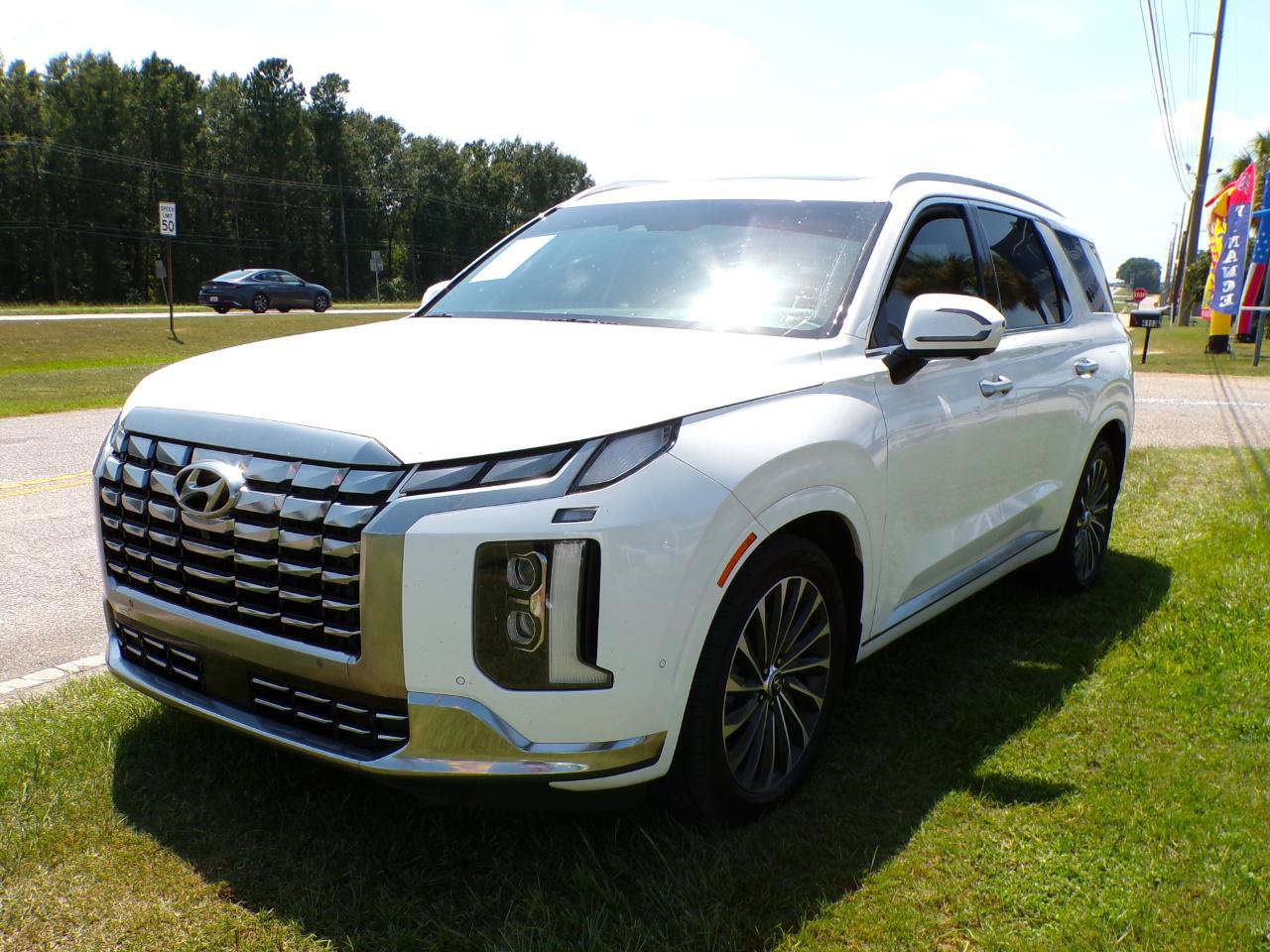 Used 2023 Hyundai Palisade Calligraphy FWD image 4