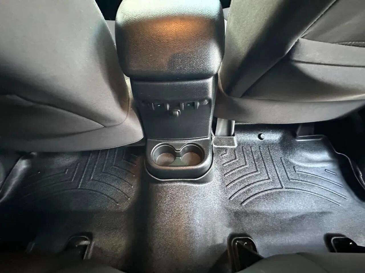 Used 2015 Jeep Wrangler Unlimited Sport w/ Quick Order Package 24S image 20