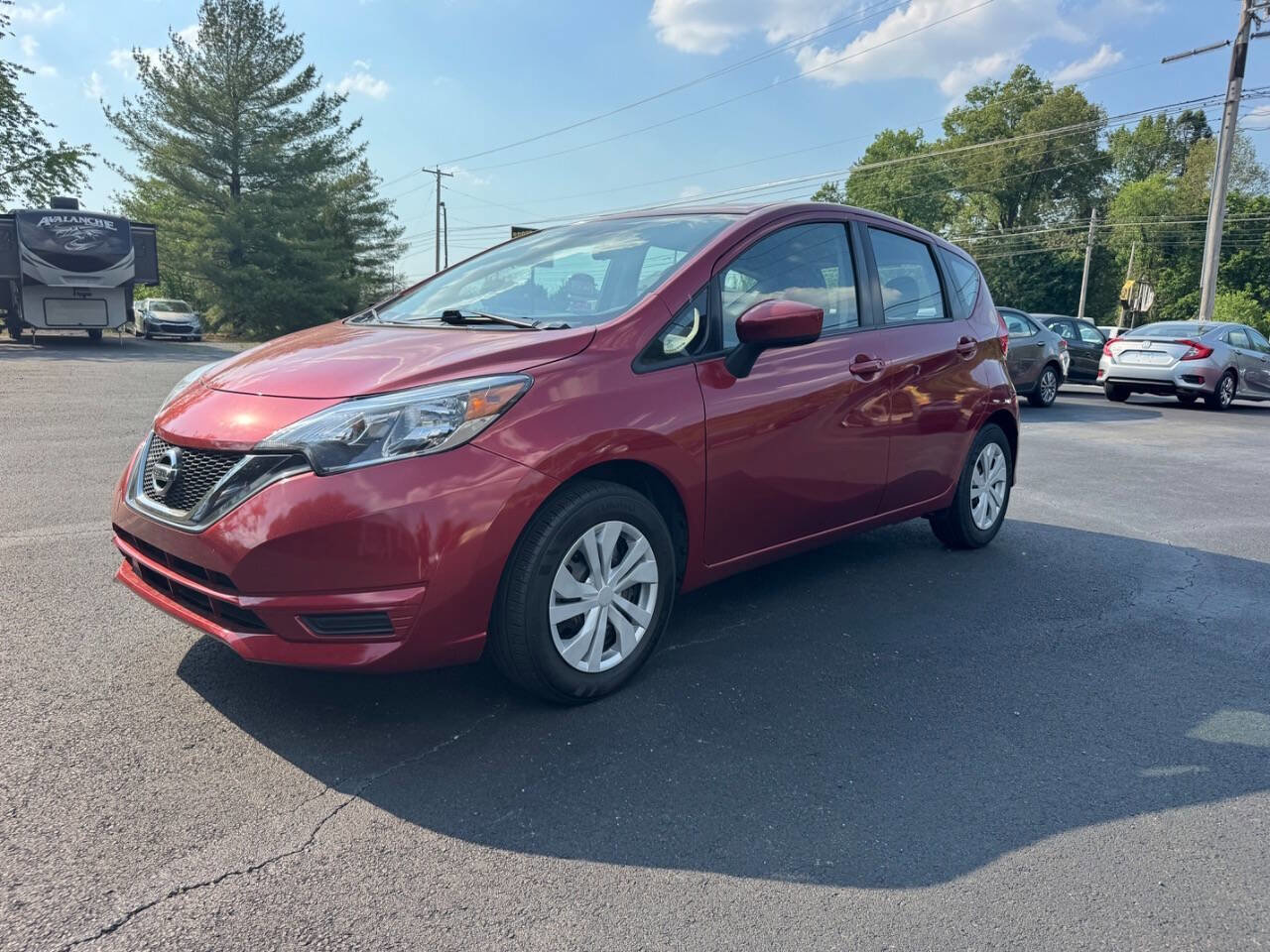 Used 2017 Nissan Versa Note SV FWD image 2