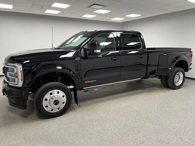 Used 2025 Ford F450 Platinum w/ FX4 Off-Road Package AWD/4WD image 6