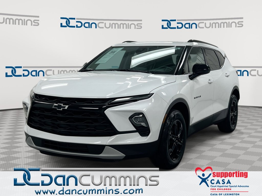 Used 2023 Chevrolet Blazer LT FWD image 1
