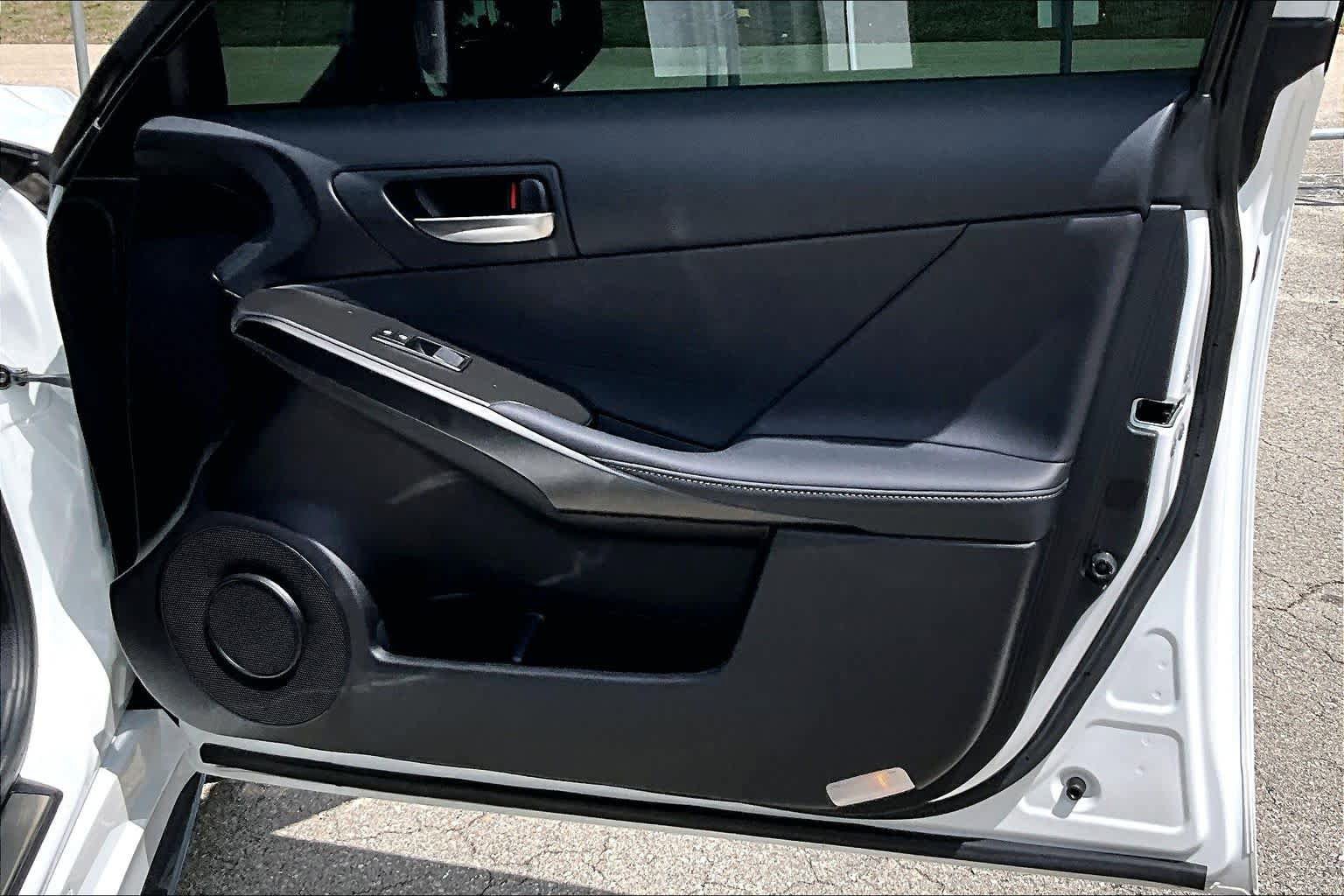 Used 2025 Lexus IS 350 F Sport w/ Navigation Package image 27