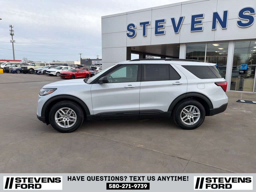 New 2026 Ford Explorer Active w/ Active Comfort Package image 2