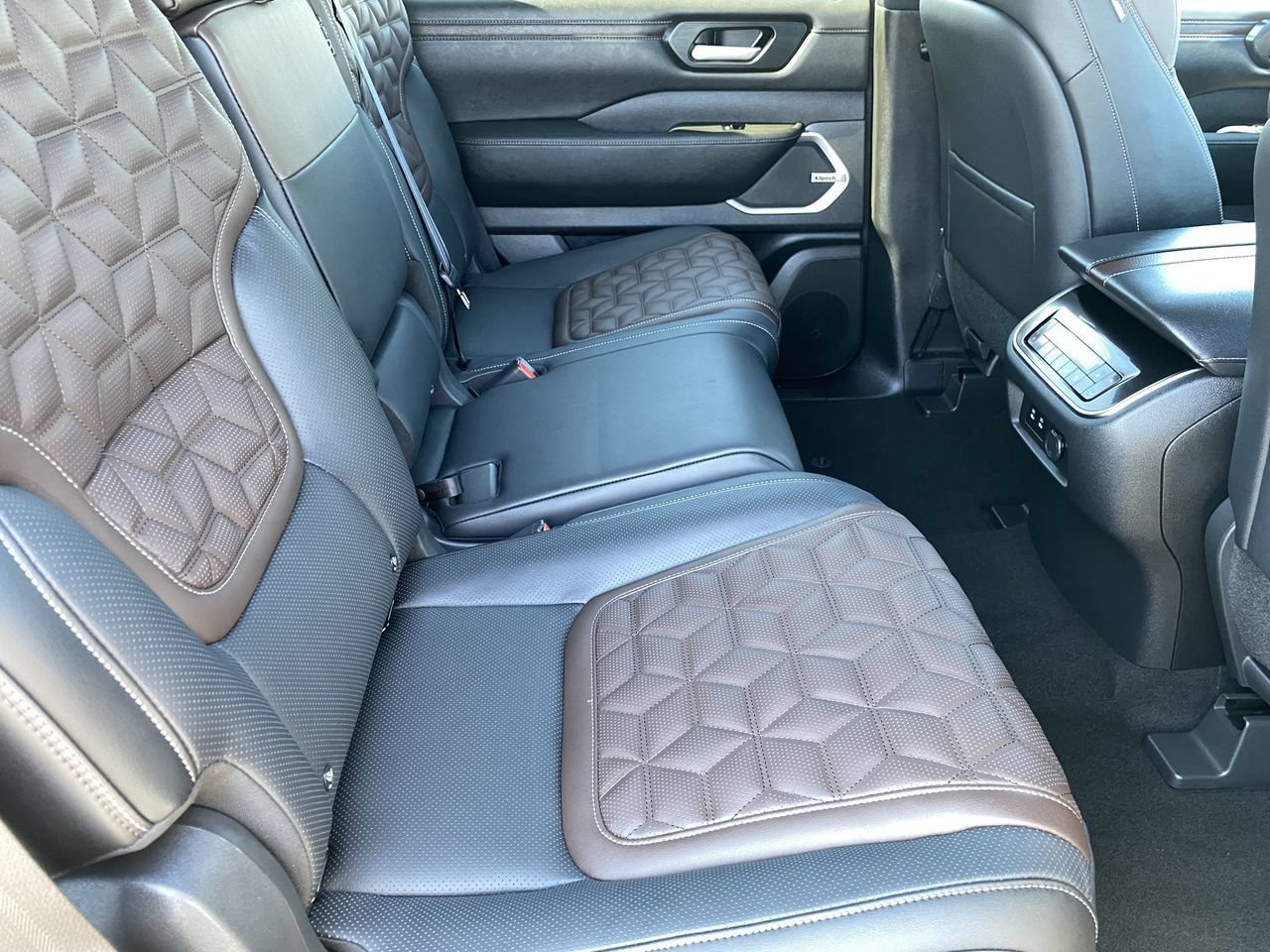 New 2026 Nissan Armada Platinum Reserve AWD/4WD image 12