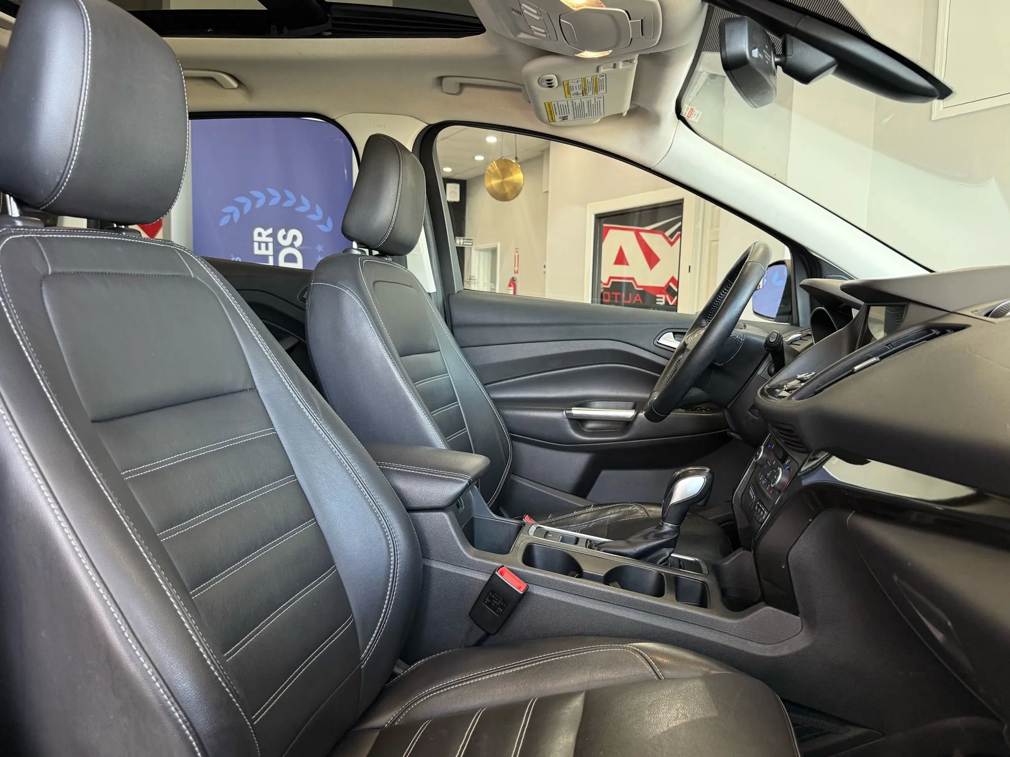 Used 2018 Ford Escape Titanium image 22