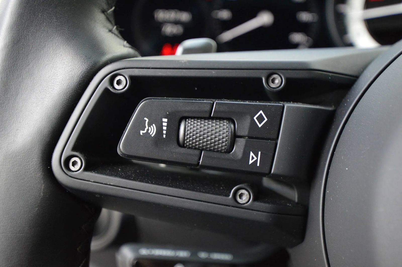 Used 2024 Porsche 911 Carrera 4S image 33