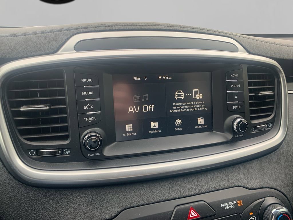 Used 2020 Kia Sorento LX image 17
