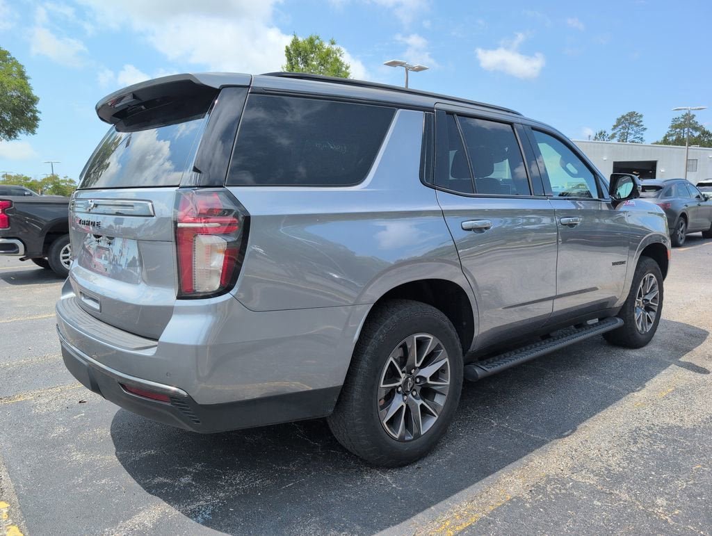 Certified 2022 Chevrolet Tahoe Z71 w/ Luxury Package AWD/4WD image 3