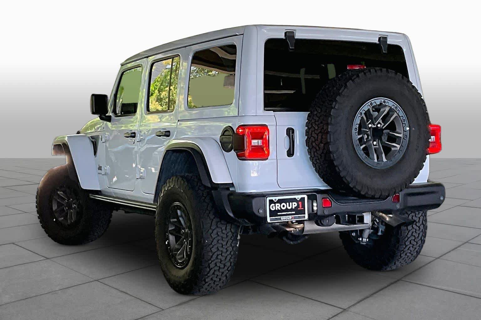 Used 2025 Jeep Wrangler Unlimited Rubicon 392 AWD/4WD image 11