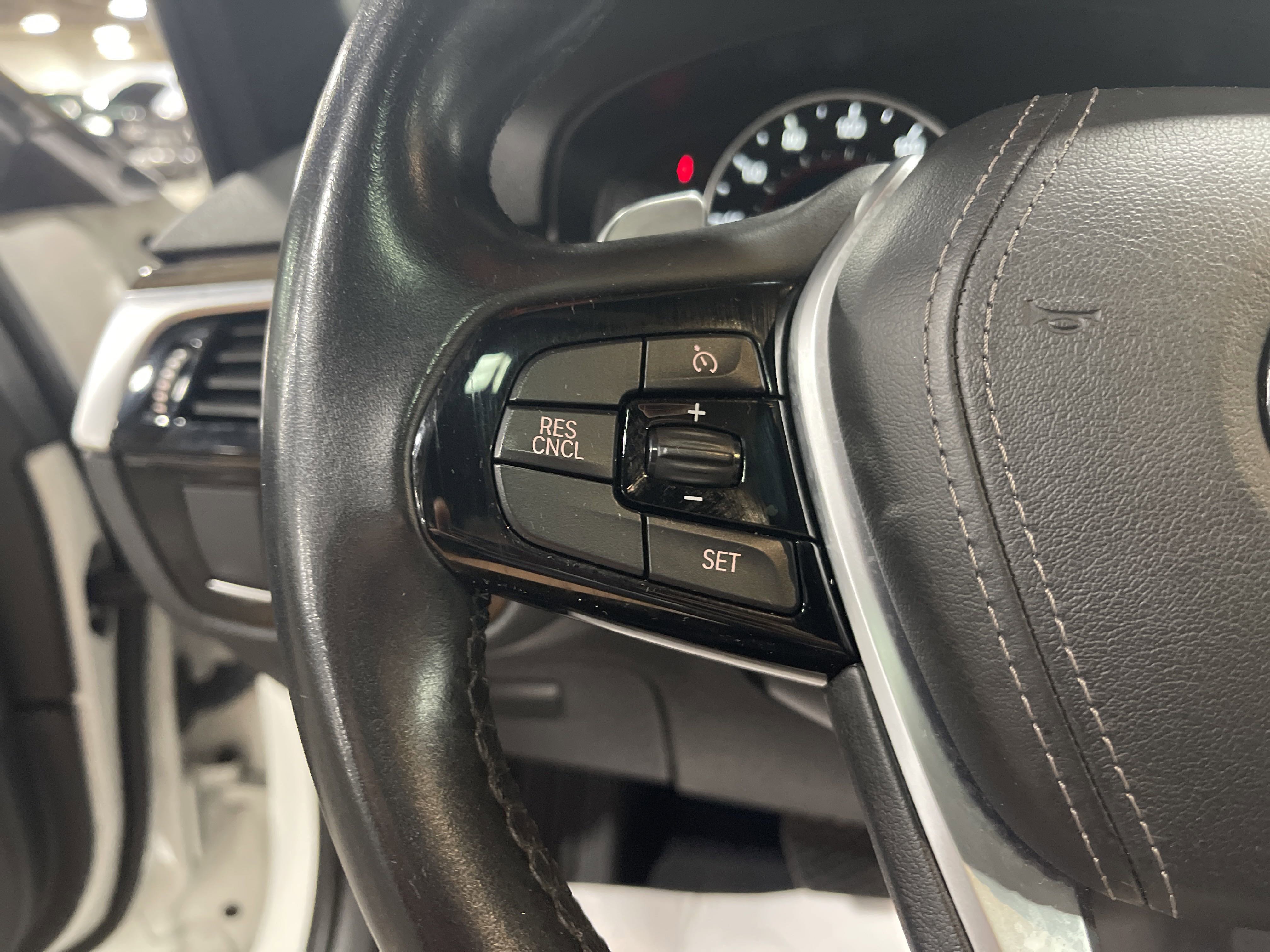 Used 2019 BMW 530i xDrive 530i xDrive w/ Convenience Package image 18