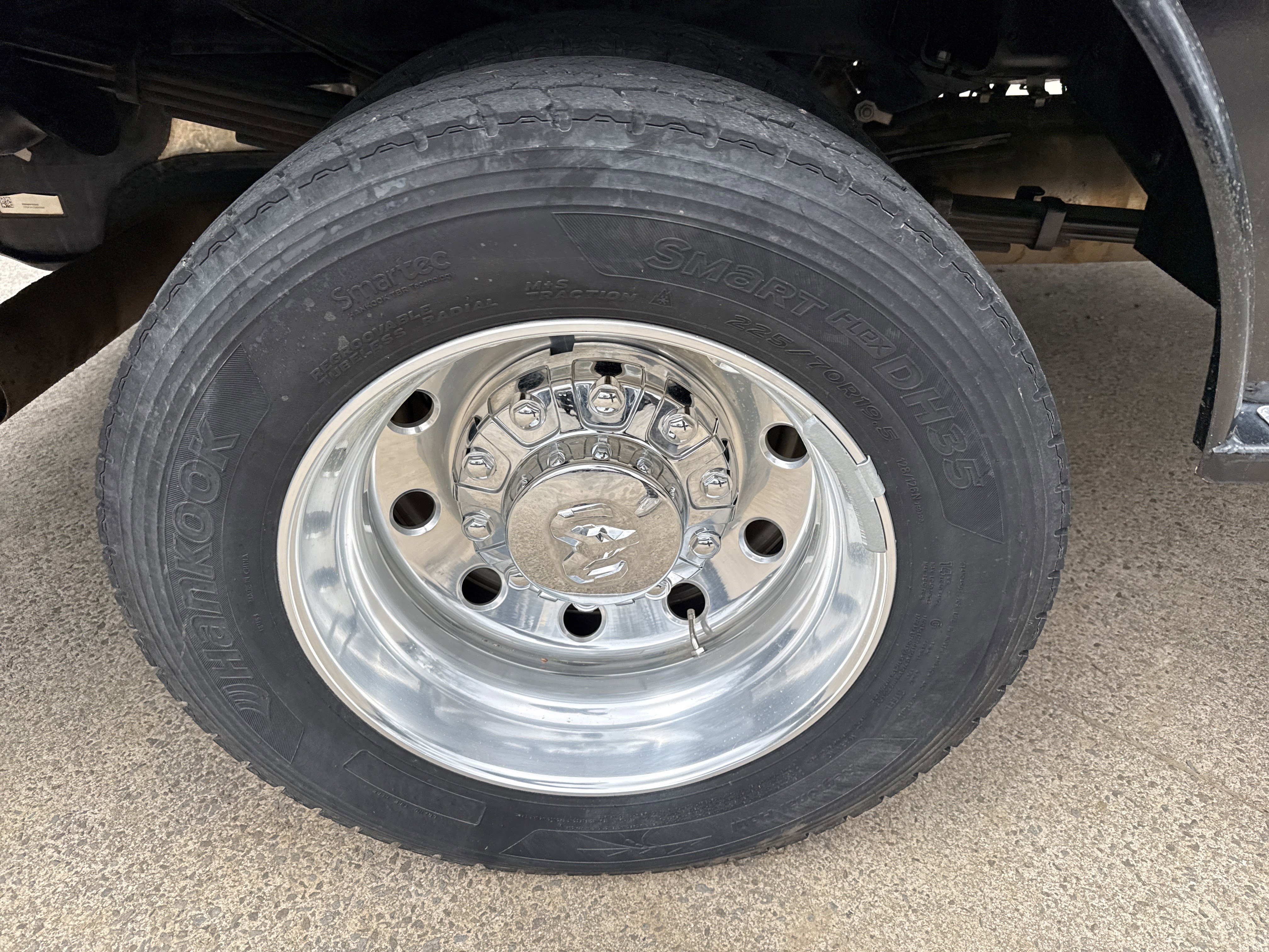 Used 2024 RAM 5500 Tradesman w/ Chrome Appearance Group image 21