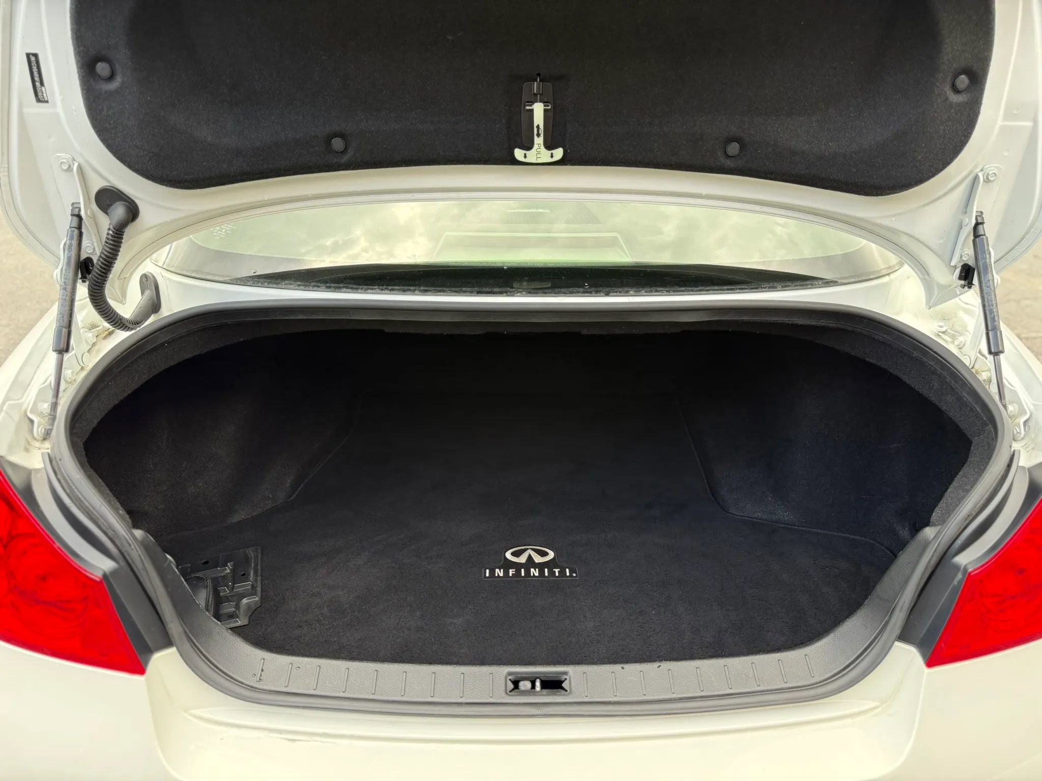 Used 2015 INFINITI Q40 AWD w/ Navigation Package image 42